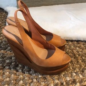 Jessica Simpson wedge